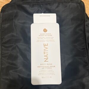 Native Sugar Cookie Body Wash